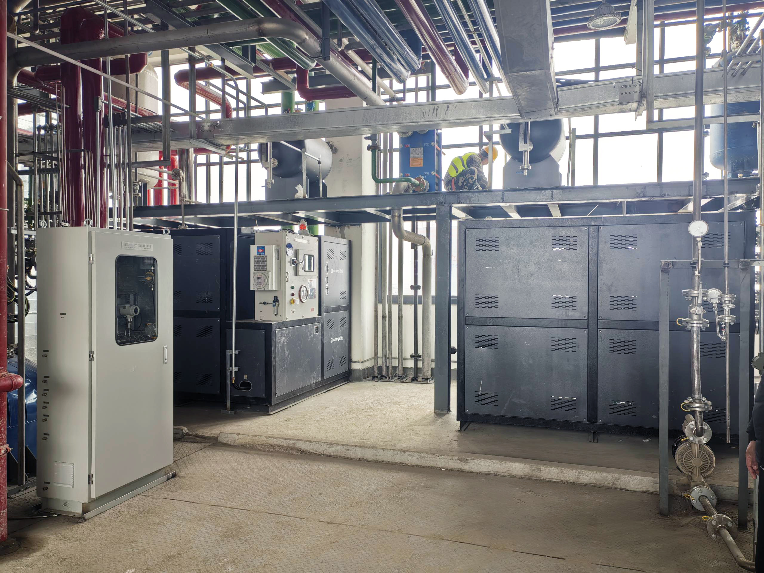 防爆型高溫油溫機的設(shè)計，符合防爆標(biāo)準(zhǔn)使用