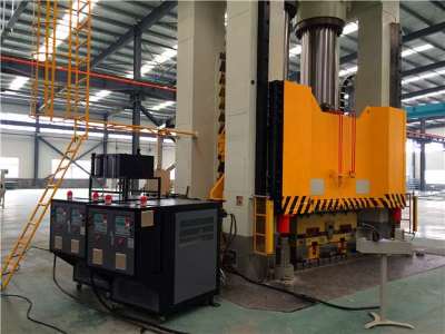 碳纖維模壓生產(chǎn)為什么要用到模溫機？「歐能機械」