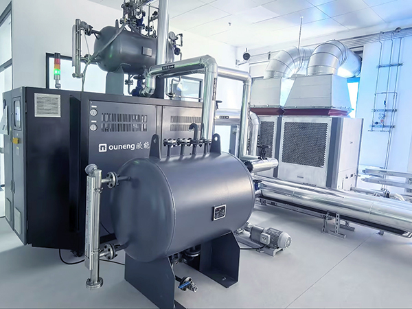 面對(duì)高溫需求，超高溫模溫機(jī)如何實(shí)現(xiàn)安全運(yùn)行？