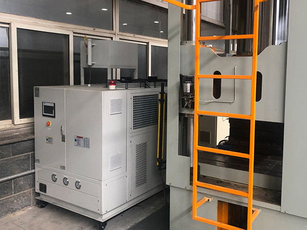 玻璃鋼模具控溫模溫機，助力玻璃鋼制品生產(chǎn)