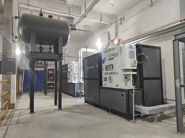 防爆導熱油電加熱器生產廠家，解決工業(yè)安全隱患