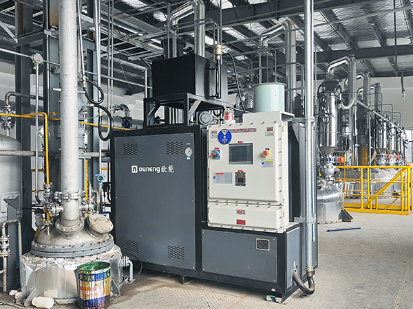 防爆型電加熱導(dǎo)熱油爐應(yīng)用特點(diǎn)，安全更放心