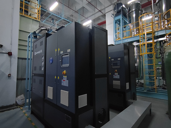 半導體制造蒸發(fā)器加熱280KW電加熱導熱油爐