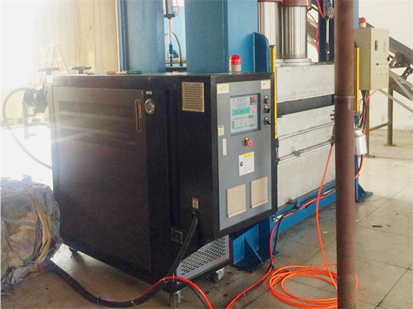 模溫機(jī)的維護(hù)保養(yǎng)需要從哪些方面進(jìn)行？維護(hù)事項(xiàng)為您列舉