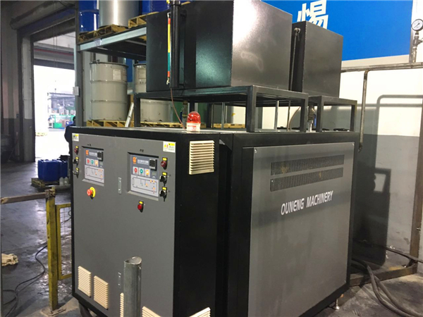 反應(yīng)釜加溫方式哪種好？油溫機(jī)不錯(cuò)的選擇