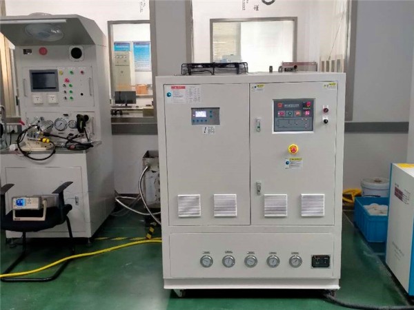 冷熱一體機的原理是什么