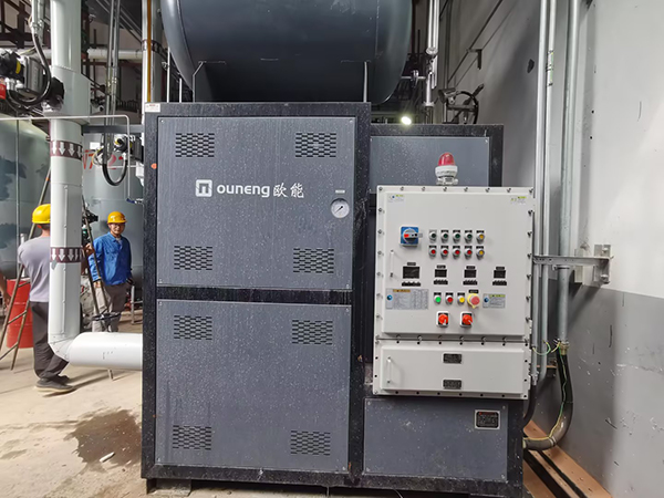醫(yī)藥中間體反應(yīng)釜控溫化工專用防爆油溫機(jī)「歐能機(jī)械」