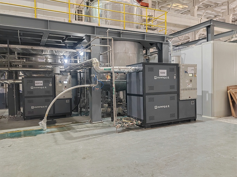 防爆反應(yīng)釜油溫機(jī)如何選擇？最后一點(diǎn)最重要