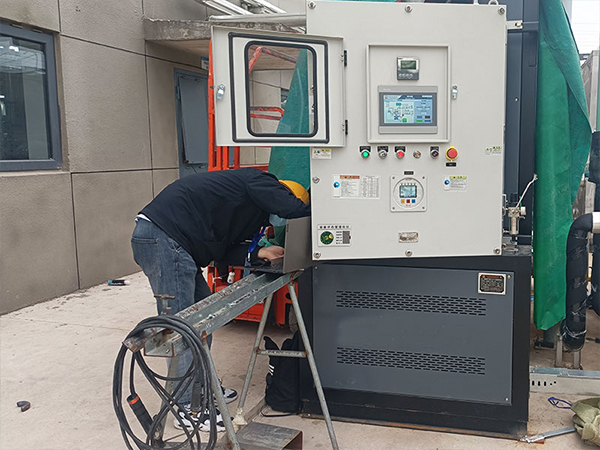 如何提高光刻膠的生產(chǎn)效率和質(zhì)量？光刻膠控溫防爆模溫機