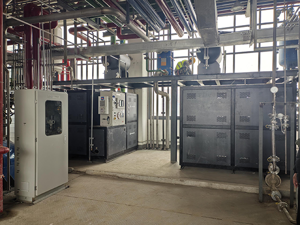 醫(yī)藥中間體生產(chǎn)蒸汽換熱反應(yīng)釜TCU溫控系統(tǒng)